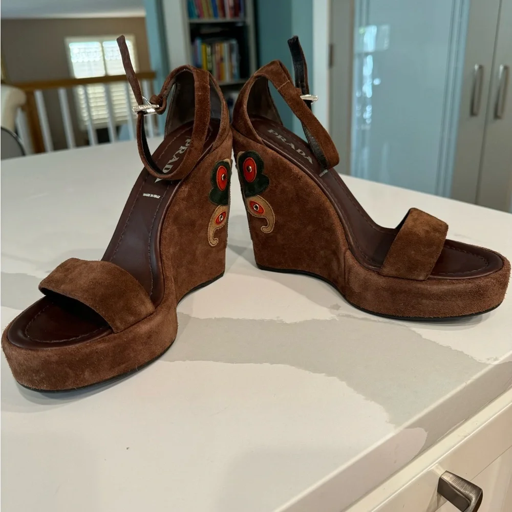Prada suede wedge sandals. Size 37.5 US 7.5 - Picture 8 of 16